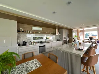 Casa com 4 dormitórios, foto 4