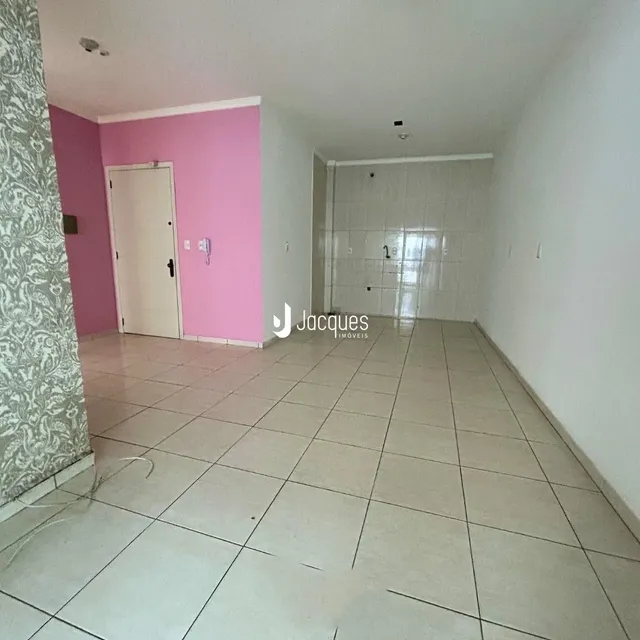 Apartamento com 2 dormitórios, foto 2