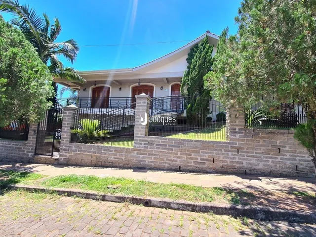 Casa com 4 dormitórios, foto 2