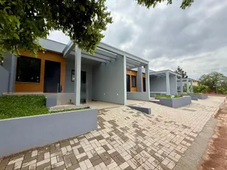 Casa geminada com 2 dormitórios, foto 1