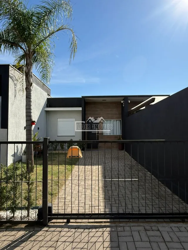 Casa geminada com 2 dormitórios