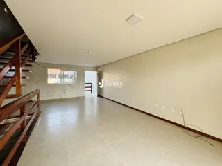 Corredor interno de uma propriedade em Lajeado, Brasil.