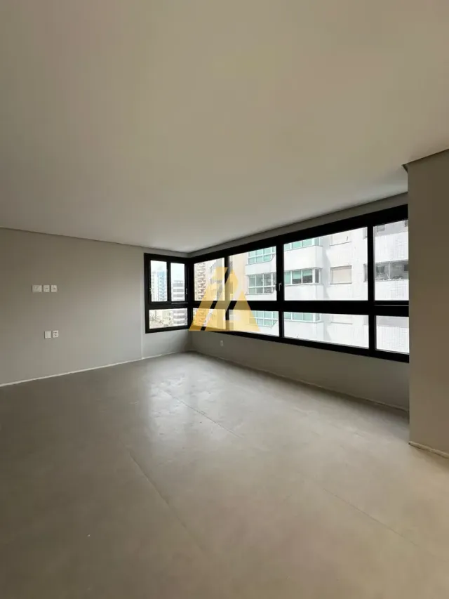 Apartamento com 2 dormitórios, foto 4