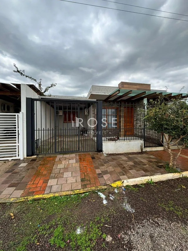Casa geminada com 2 dormitórios