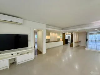 Apartamento com 3 dormitórios, foto 2