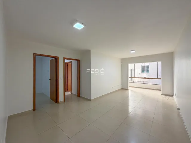 Hall de entrada de um imóvel em Lajeado, Brasil.