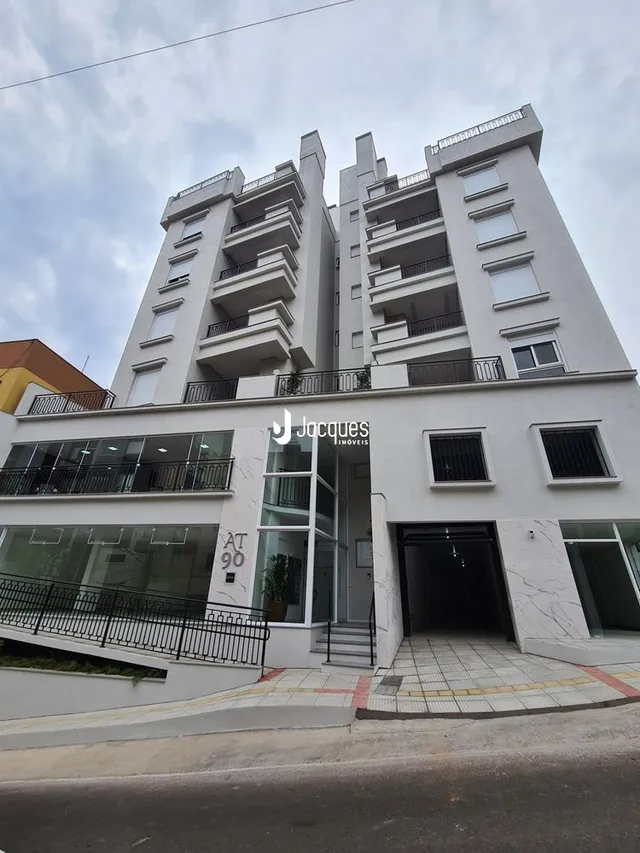 A fachada de um prédio residencial em Lajeado, Brasil.