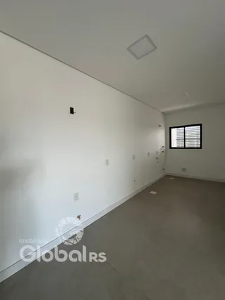 Vista de um corredor interno de um imóvel em Lajeado, Brasil.