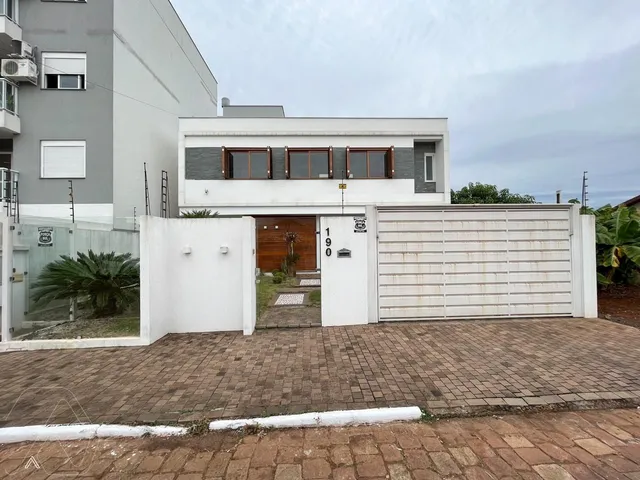 Casa com 3 dormitórios