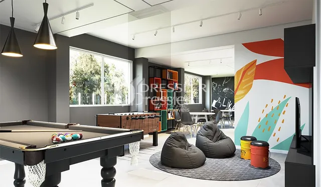 Sala de estar moderna com mesa de jogo e decoração contemporânea.