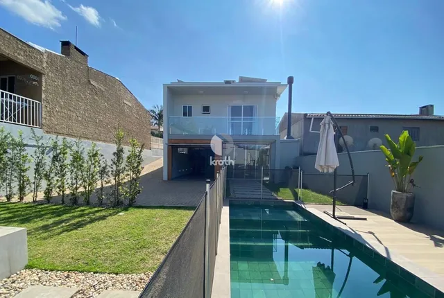 Casa com 2 dormitórios