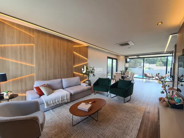 Casa com 4 dormitórios, foto 3