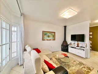 Casa com 3 dormitórios, foto 2