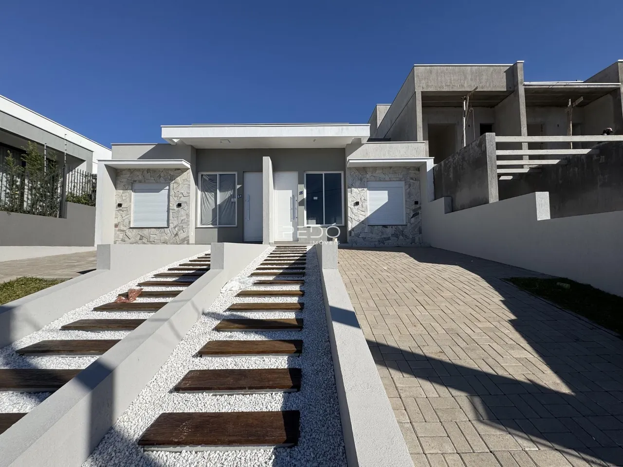 Casa geminada com 2 dormitórios, foto 1