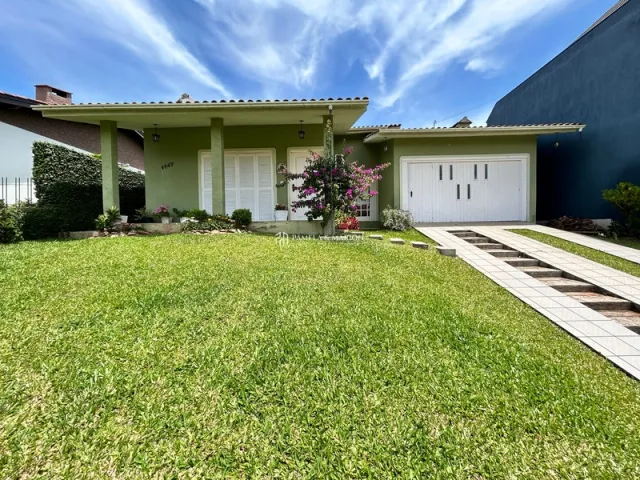 Casa com 3 dormitórios