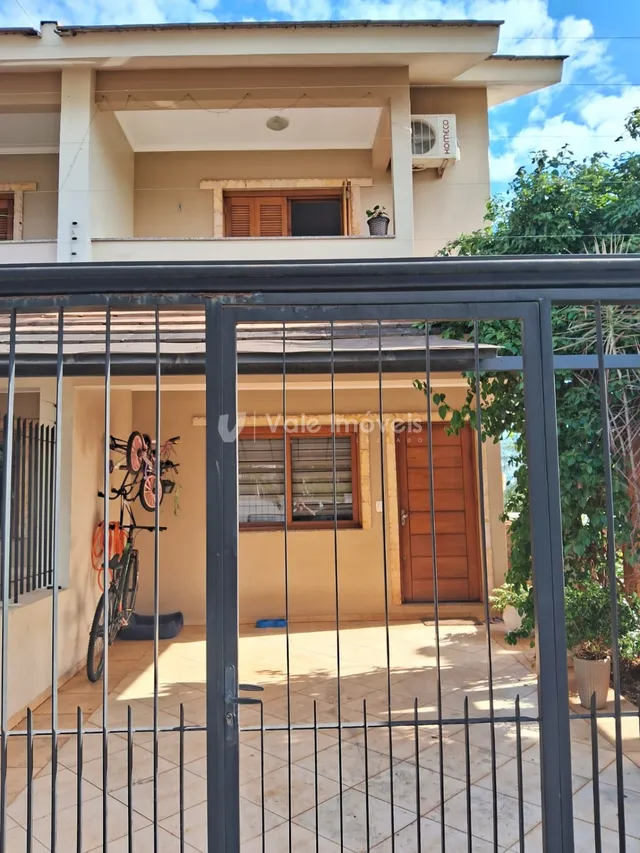 Sobrado com 2 dormitórios