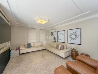 Esta é uma foto da sala de estar de um imóvel em Lajeado, Brasil.
