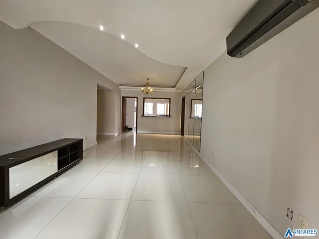 Apartamento com 3 dormitórios, foto 2