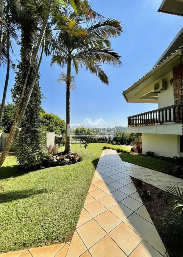Casa com 4 dormitórios, foto 4