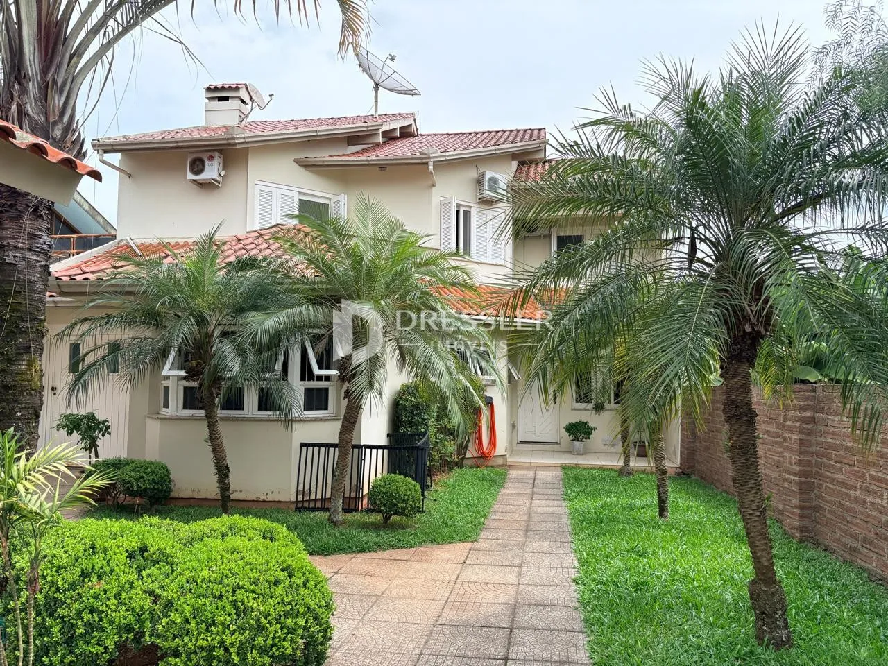 Casa com 3 dormitórios, foto 1