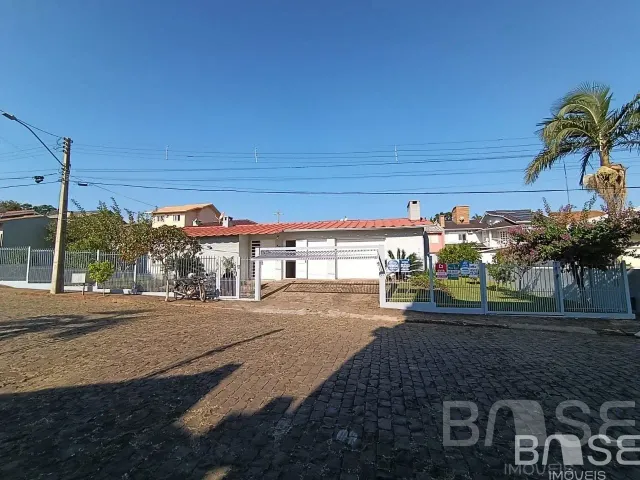 Casa com 3 dormitórios