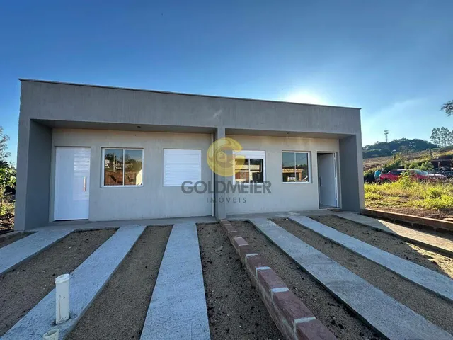 Casa com 2 dormitórios