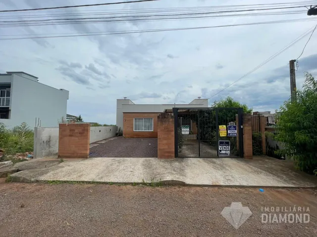 Casa geminada com 2 dormitórios