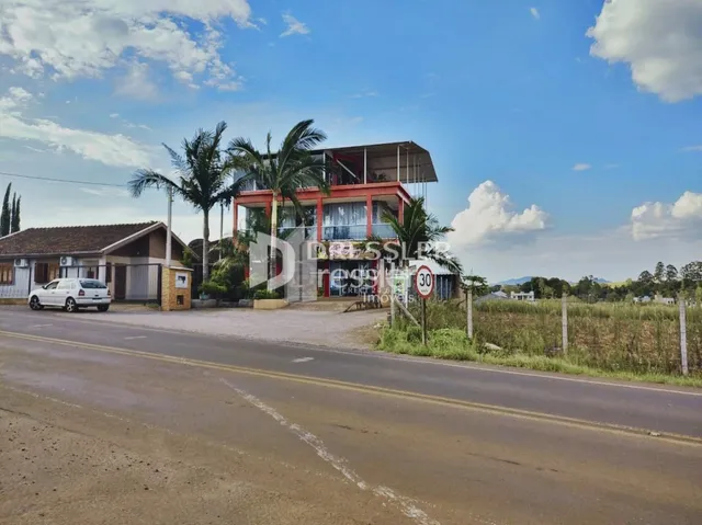 Fachada de uma residência em Lajeado, Brasil.