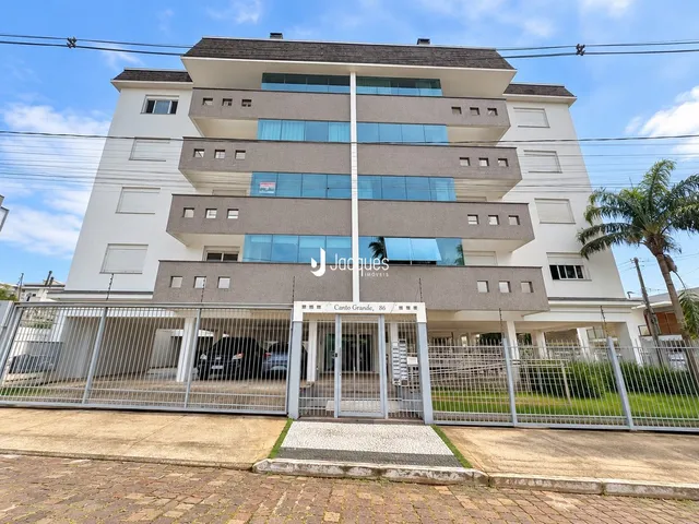 Apartamento com 3 dormitórios
