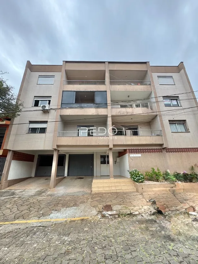 Fachada de um prédio residencial em Lajeado, Brasil.