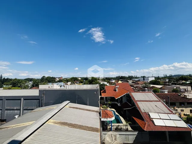 Vista aérea do telhado de uma propriedade em Lajeado, Brasil.