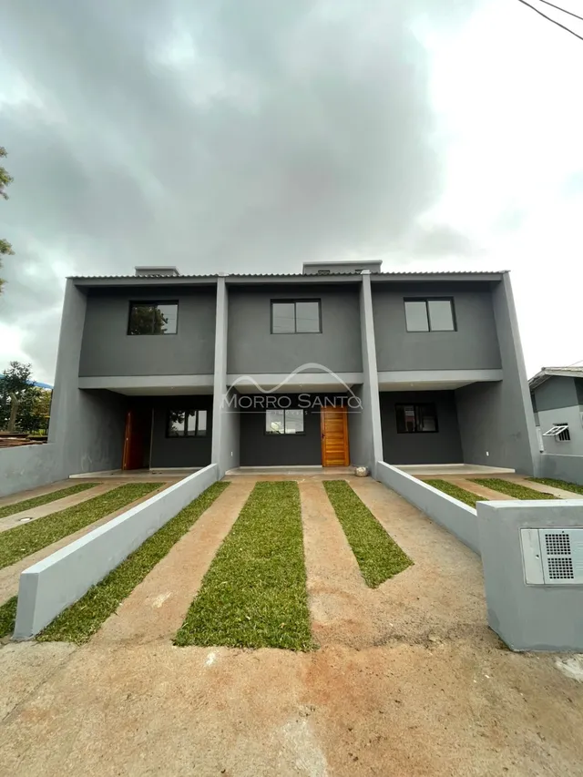Sobrado com 2 dormitórios