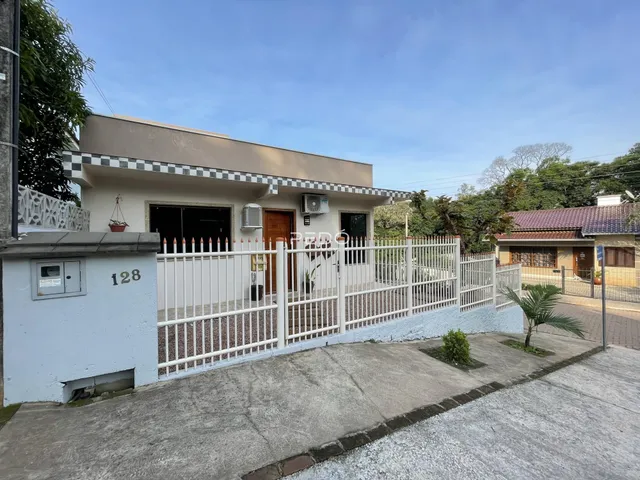 Casa com 2 dormitórios