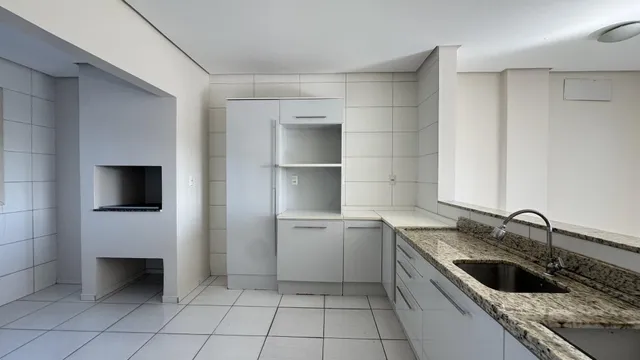 Apartamento com 3 dormitórios, foto 2