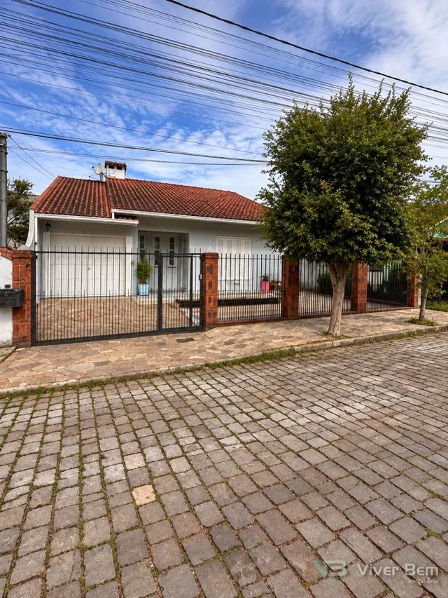 Casa com 3 dormitórios