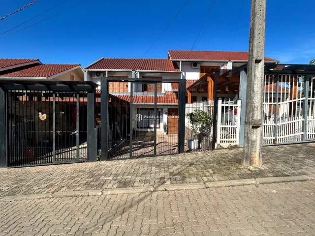 Sobrado com 2 dormitórios