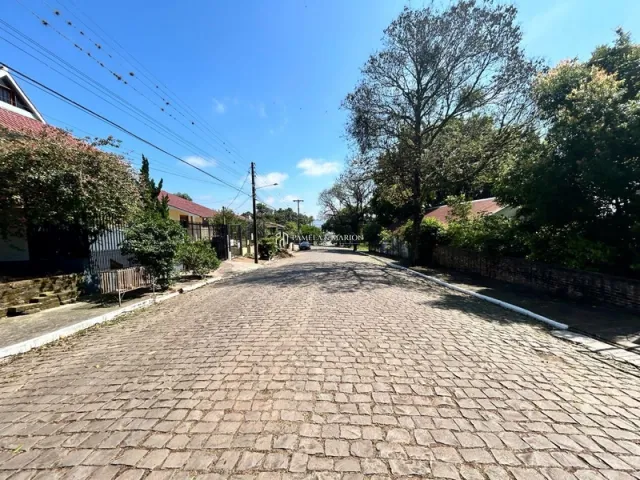 Uma foto da rua de paralelepípedos em Lajeado, Brasil.
