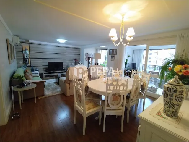 Apartamento com 3 dormitórios