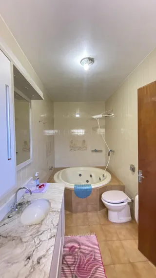 Casa com 4 dormitórios, foto 8