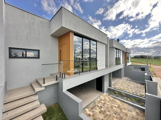 Fachada moderna de um imóvel residencial em Lajeado, Brasil.