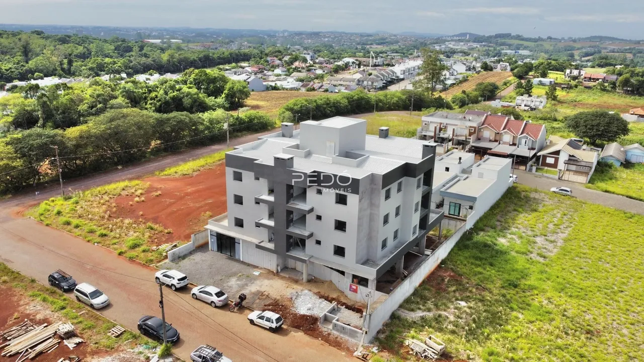 Fachada de um prédio em construção em Lajeado, Brasil.