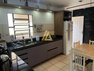 Casa com 4 dormitórios, foto 4