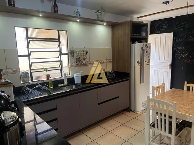 Casa com 4 dormitórios, foto 4