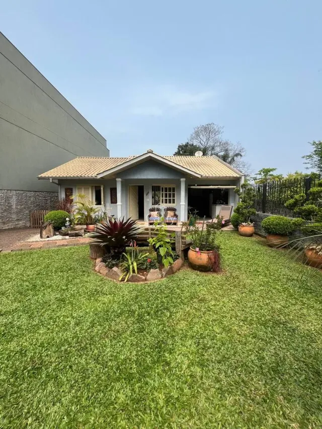 Casa com 2 dormitórios