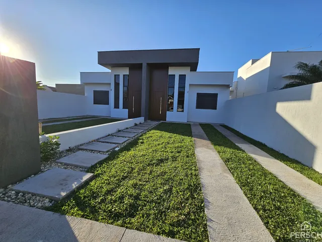 Casa geminada com 2 dormitórios
