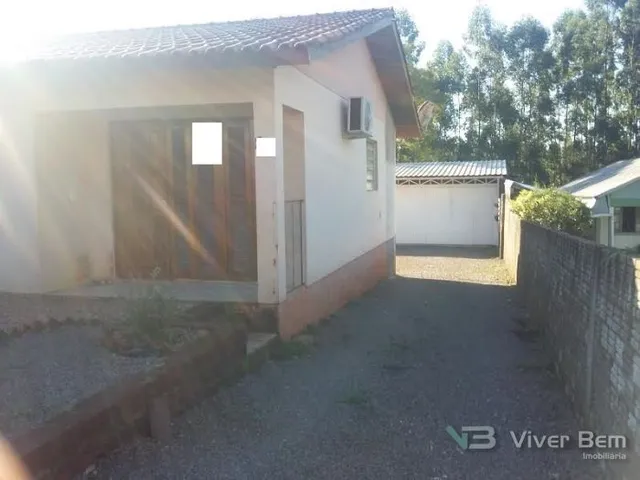Casa com 2 dormitórios
