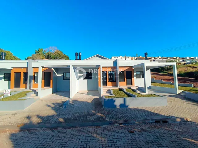 Fachada de uma casa moderna em Lajeado, Brasil.