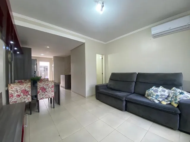 Sobrado com 2 dormitórios