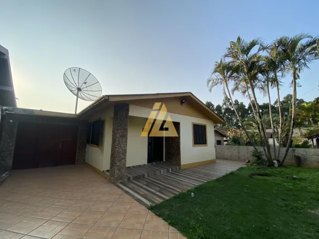 Casa com 3 dormitórios