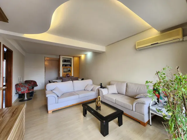 Apartamento com 3 dormitórios, foto 2